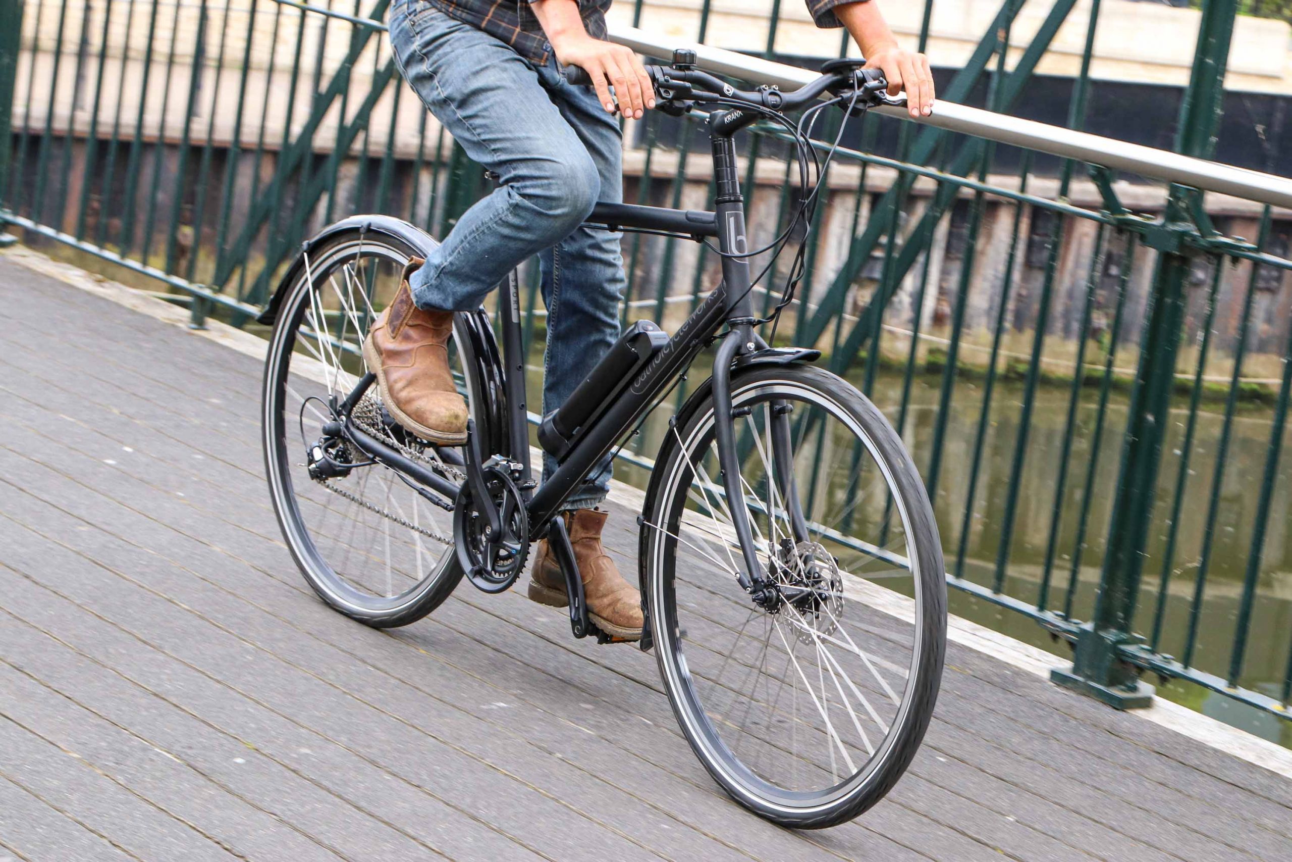 Electric bike hire Overnight (24 hours) » Green Park Bike Station